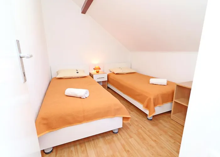 By The Sea Vela Luka, Korcula - 4449 דירה וולה לוקה